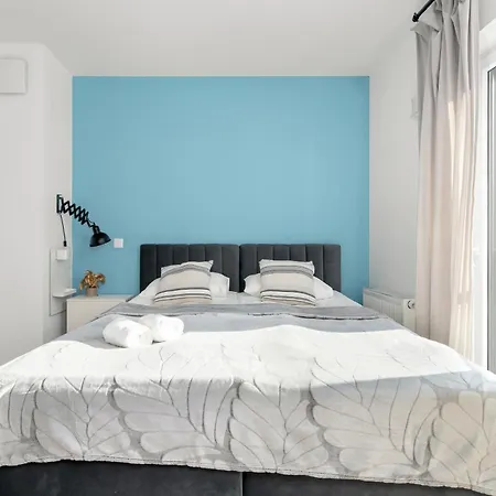 Klimatyczne I Nowoczesne Very Berry W Poznaniu By Renters