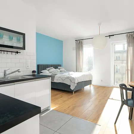 아파트 Klimatyczne I Nowoczesne Very Berry W Poznaniu By Renters