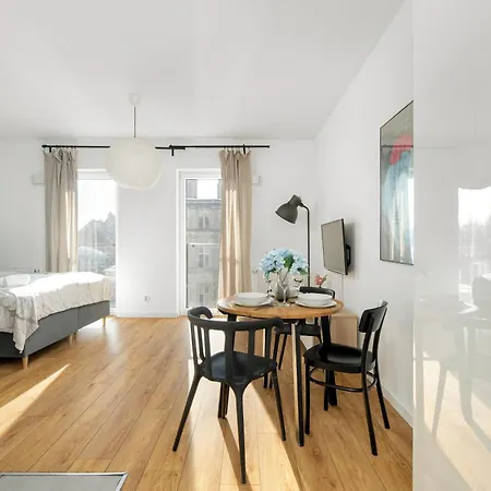 아파트 Klimatyczne I Nowoczesne Very Berry W Poznaniu By Renters *