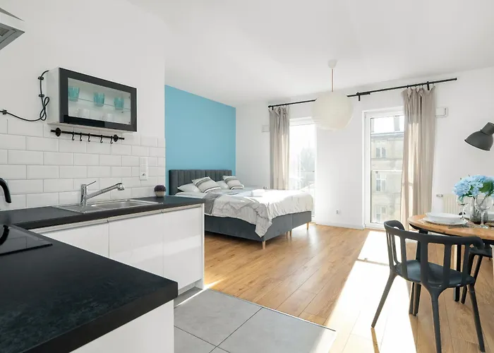 아파트 Klimatyczne I Nowoczesne Very Berry W Poznaniu By Renters